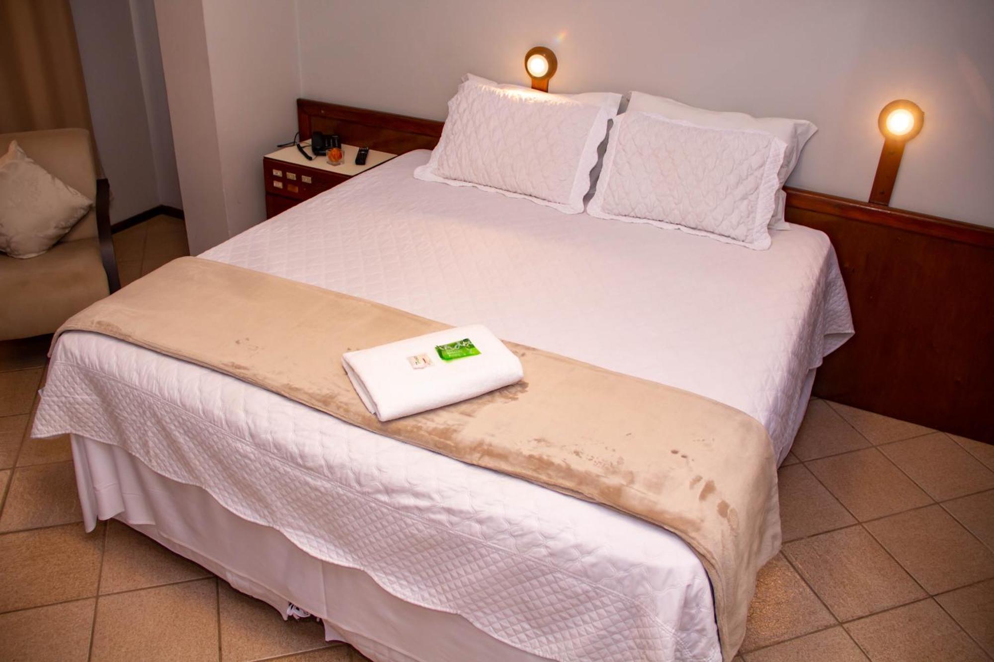 Hotel Domhof Блуменау Екстериор снимка